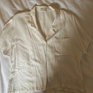 Aritzia White Cropped button down